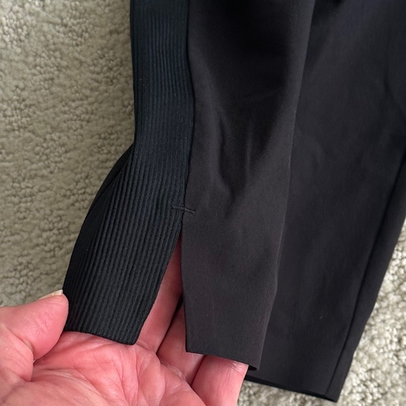 Athleta Brooklyn Mid Rise Ankle Pant Black 8 Athleisure Lightweight Travel - Picture 7 of 16